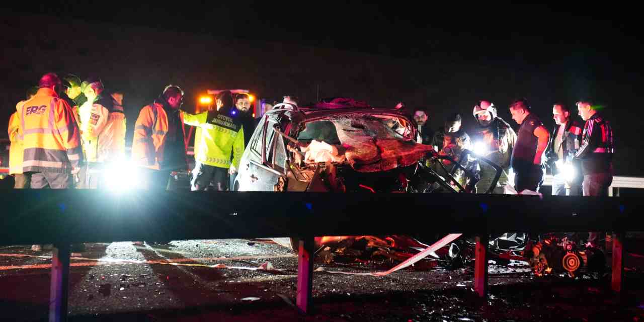 Katliam gibi kaza: 4 kişi öldü