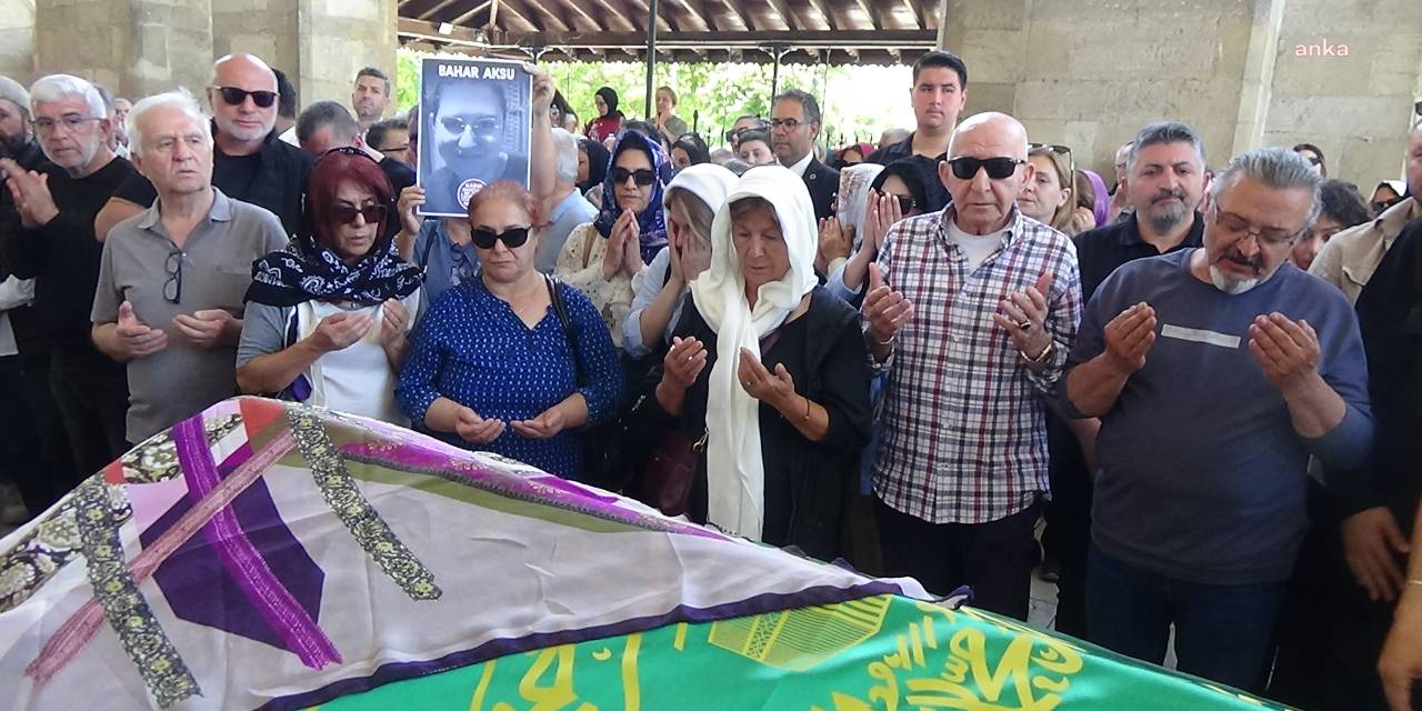 Bahar Aksu'nun cenazesinde kadınlar ön sıradan saf tuttu