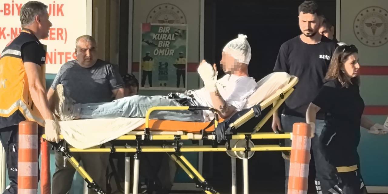 Laf atma kavgasında kafasından bıçaklandı