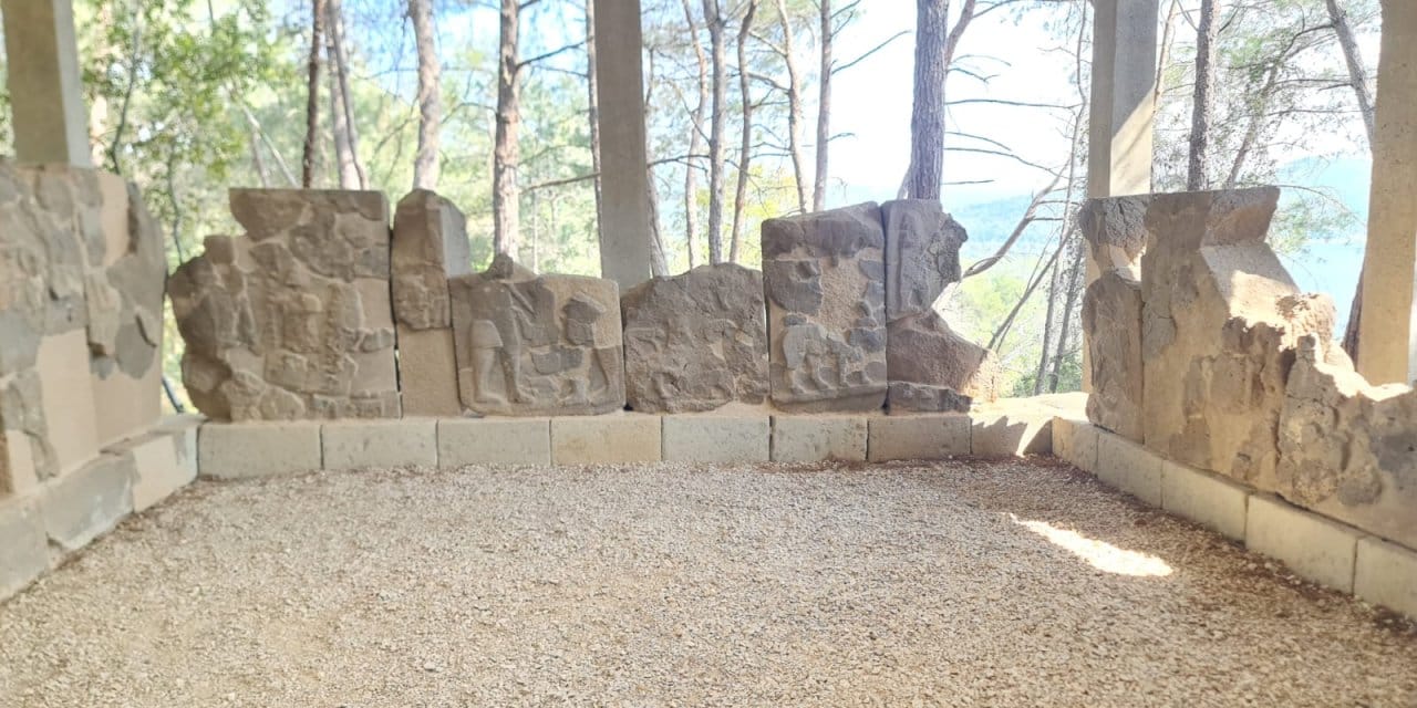 2700 yıllık Karatepe Yazıtları artık UNESCO'nun belgesel mirası listesinde