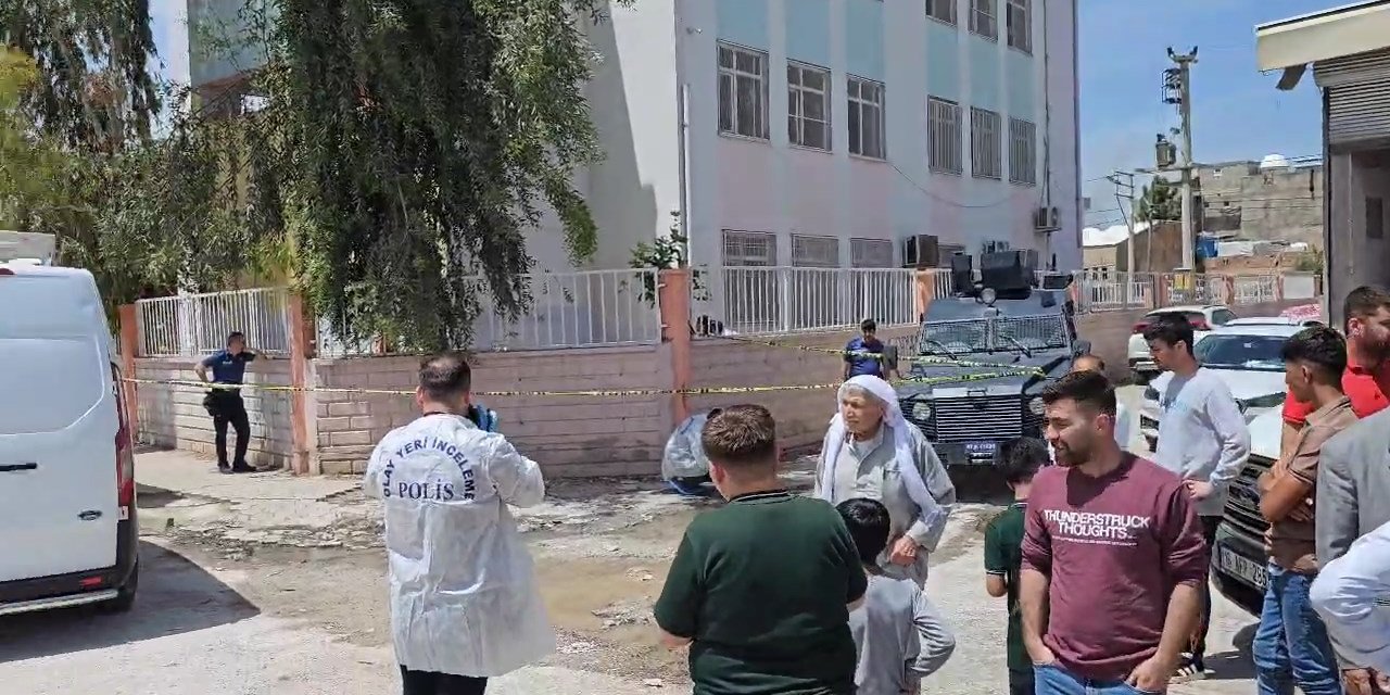 Mardin’de öğretmen okul bahçesinde öldürüldü