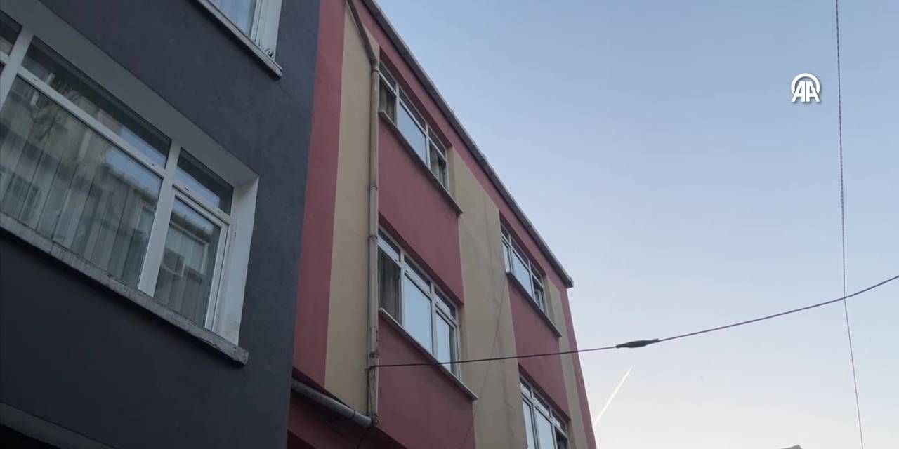 Beyoğlu'nda tartıştığı kardeşini öldürüp kendi canına kıydı