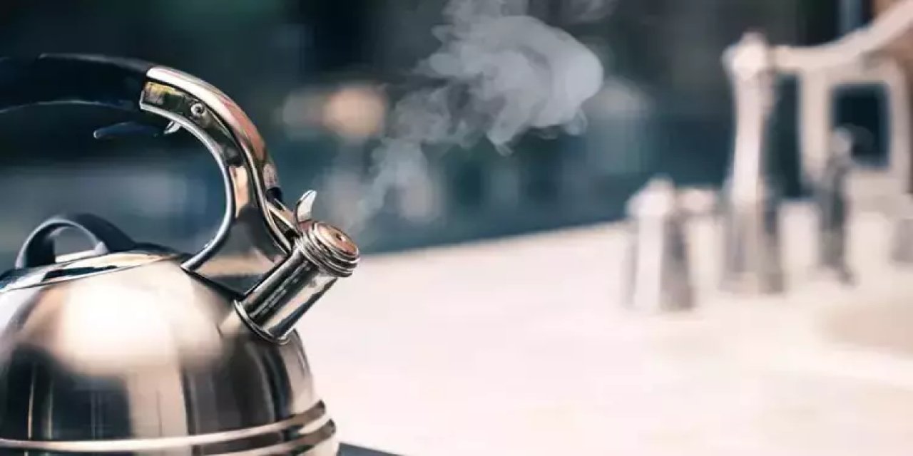 Suyu asla birden fazla kez kaynatmayın: Düşündüğünüzden daha tehlikeli!