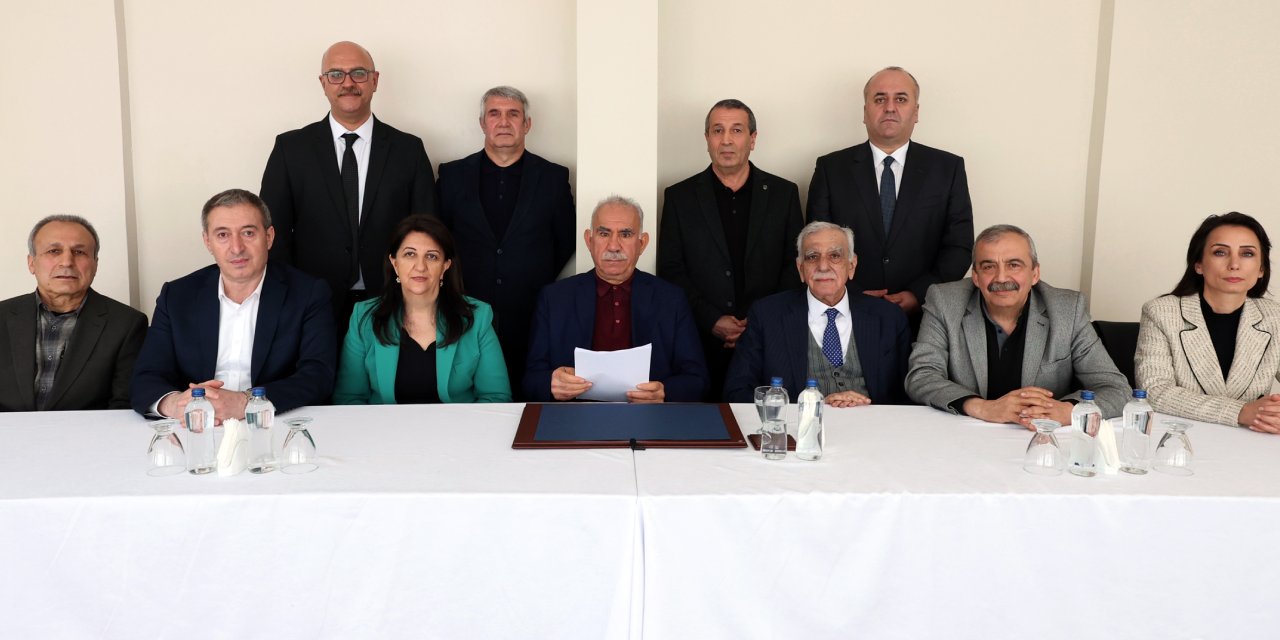 İktidar medyası yazdı: Öcalan Ankara'da ameliyat olmuş