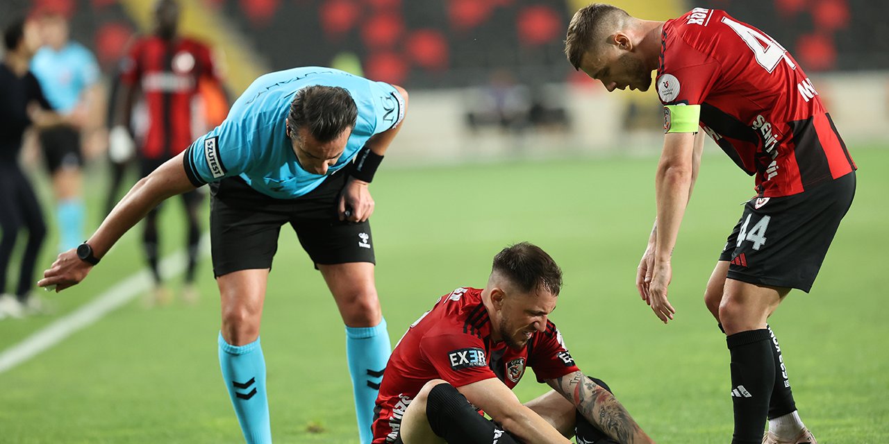 Süper Lig'de küme hattı kızıştı