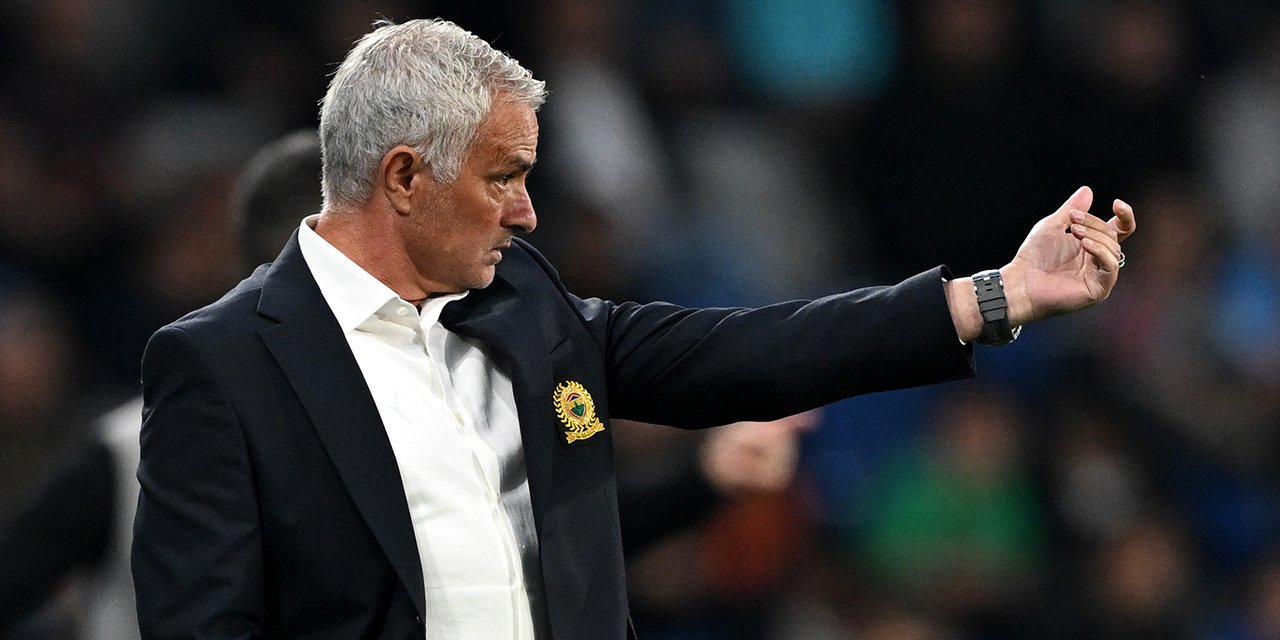 Mourinho sinirlendi: Peş peşe aynı yanıtı verdi
