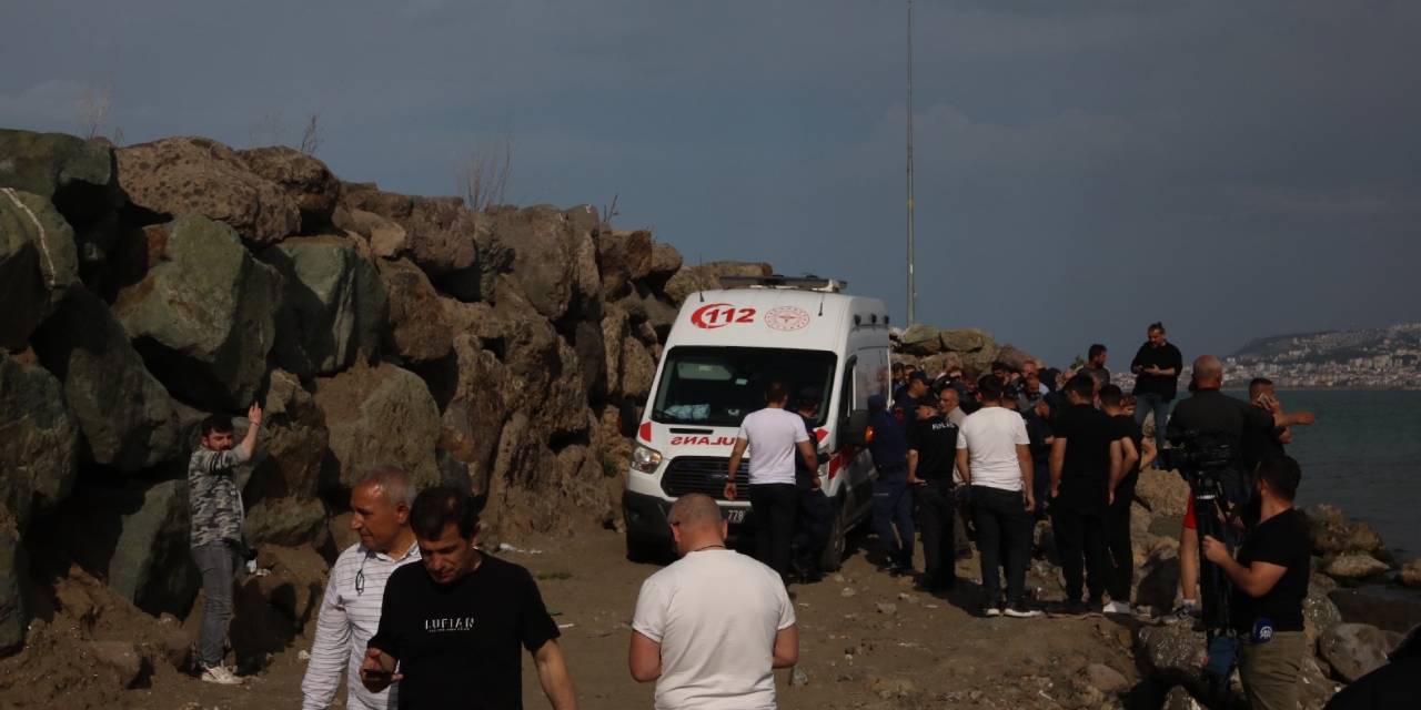 Trabzon'da deniz can aldı: 2 arkadaş akıntıya kapıldı