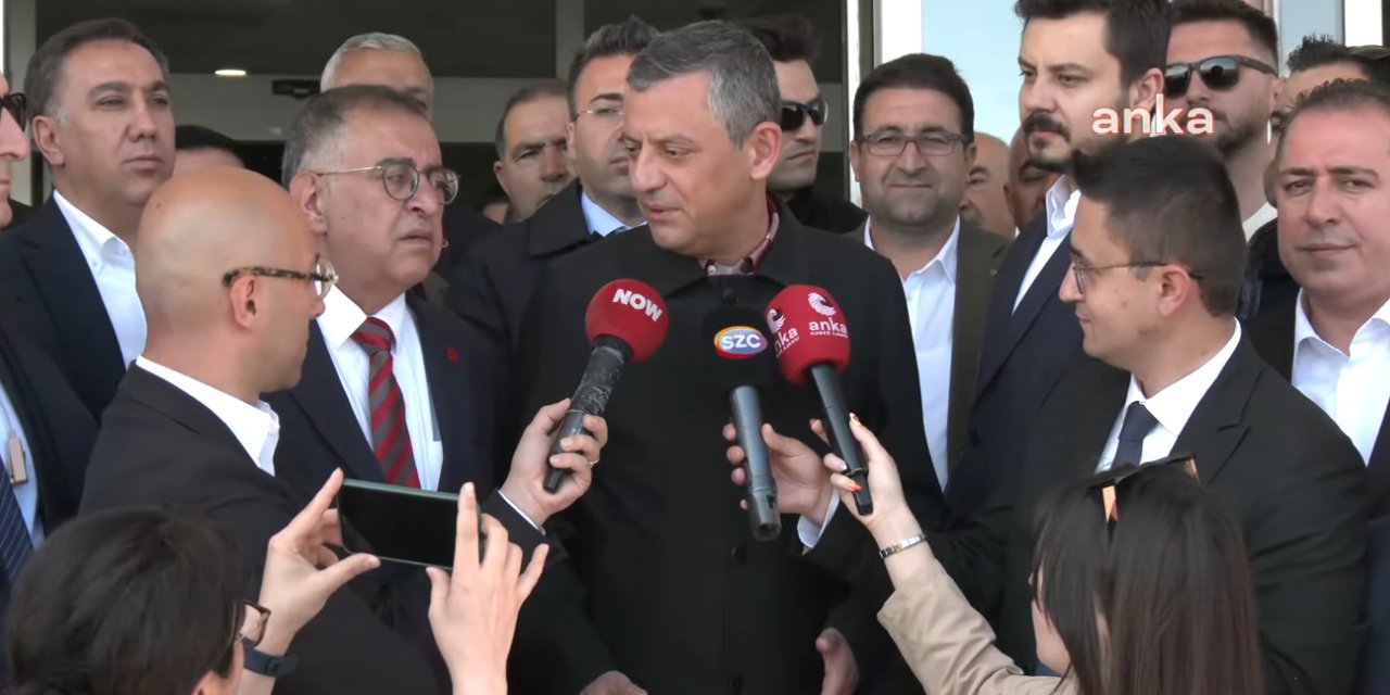 Van'a gelen Özgür Özel'den ilk açıklama