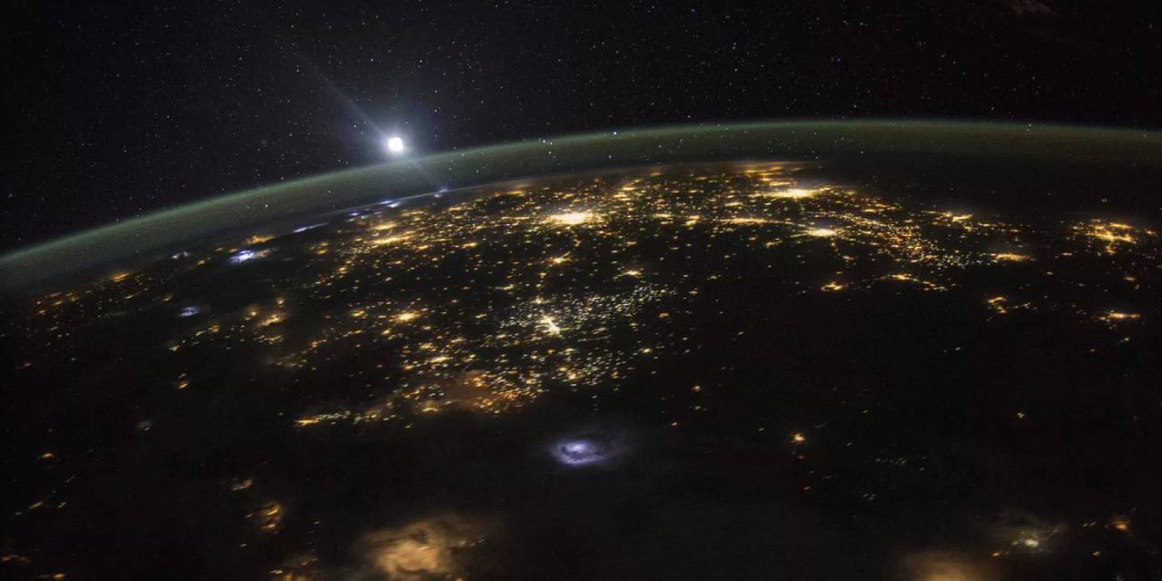 Uzayın hayaleti 'Kosmos 482' Dünya’ya çakıldı!