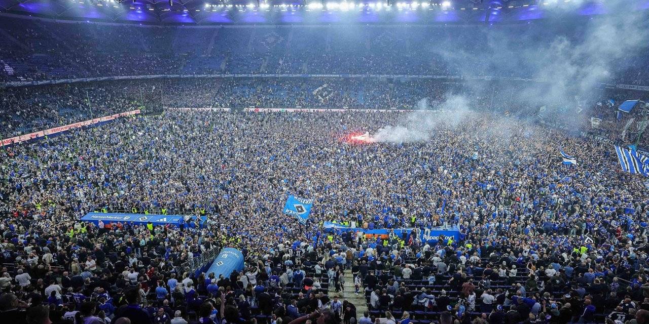 Şampiyonluk kutlamasında izdiham çıktı: Tehlike sürüyor