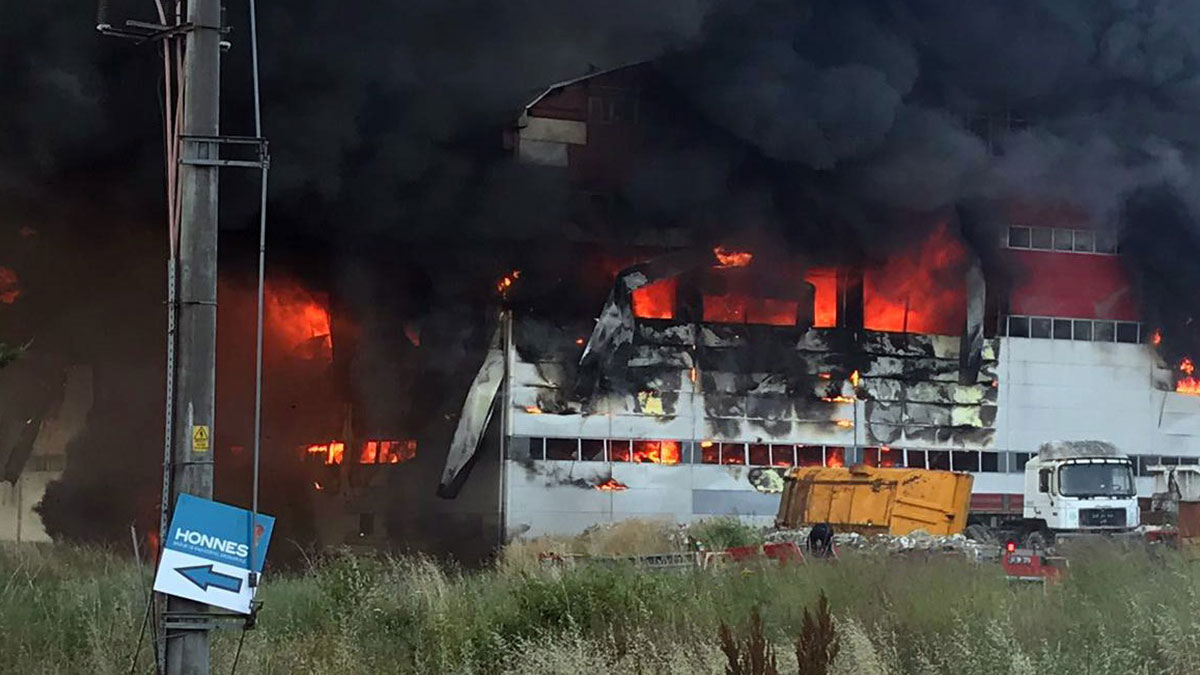 Kocaeli'de fabrika yangını: 4 ölü
