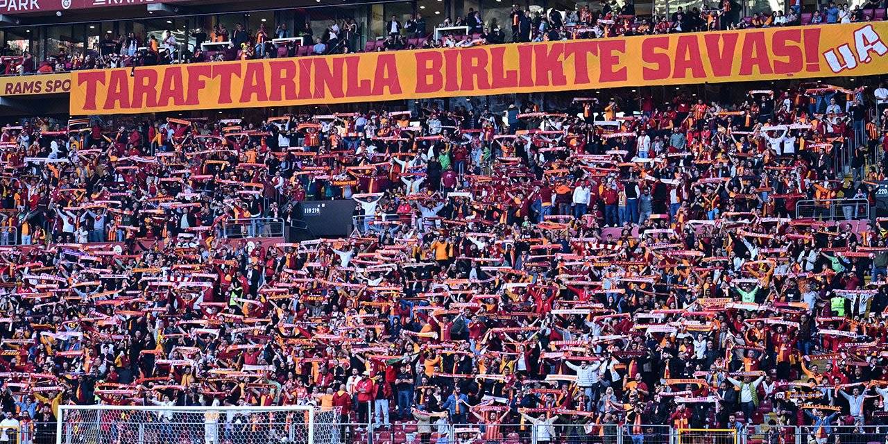 Galatasaray taraftarı hemen bitirdi
