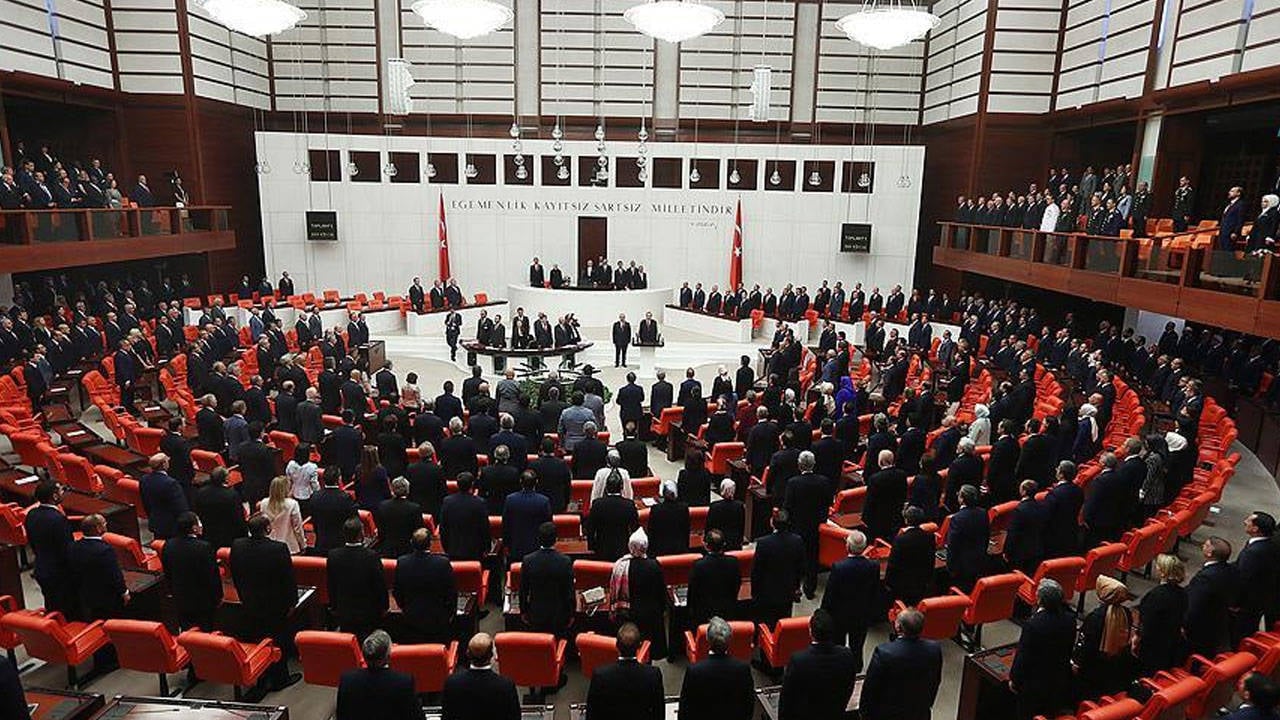 Son Dakika |Üç milletvekili için fezleke Meclis'te