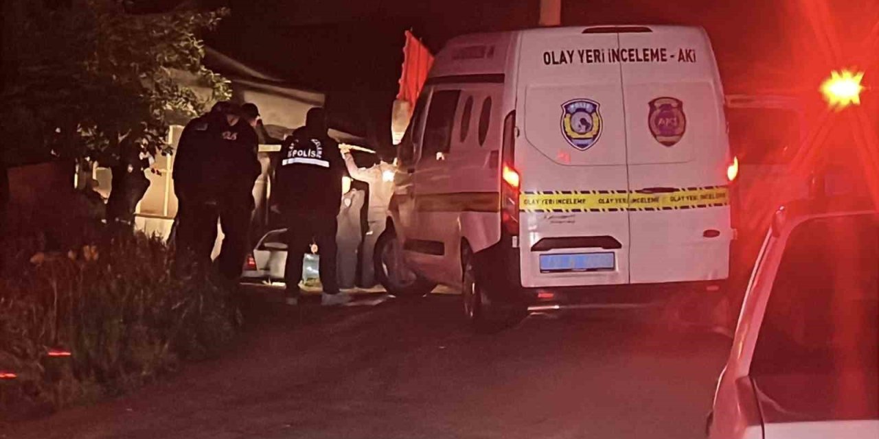 Yaşlı çift evlerinde çıkan yangında dumandan etkilenerek öldü