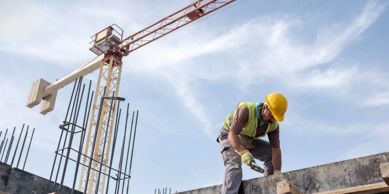 İnşaat işçisinin üzerine vinç devrildi: Ailesine 640 milyon dolar ödenecek