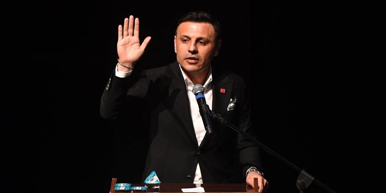 Özgür Çelik 'yeni bir gösteriye geçtiler' diyerek açıkladı