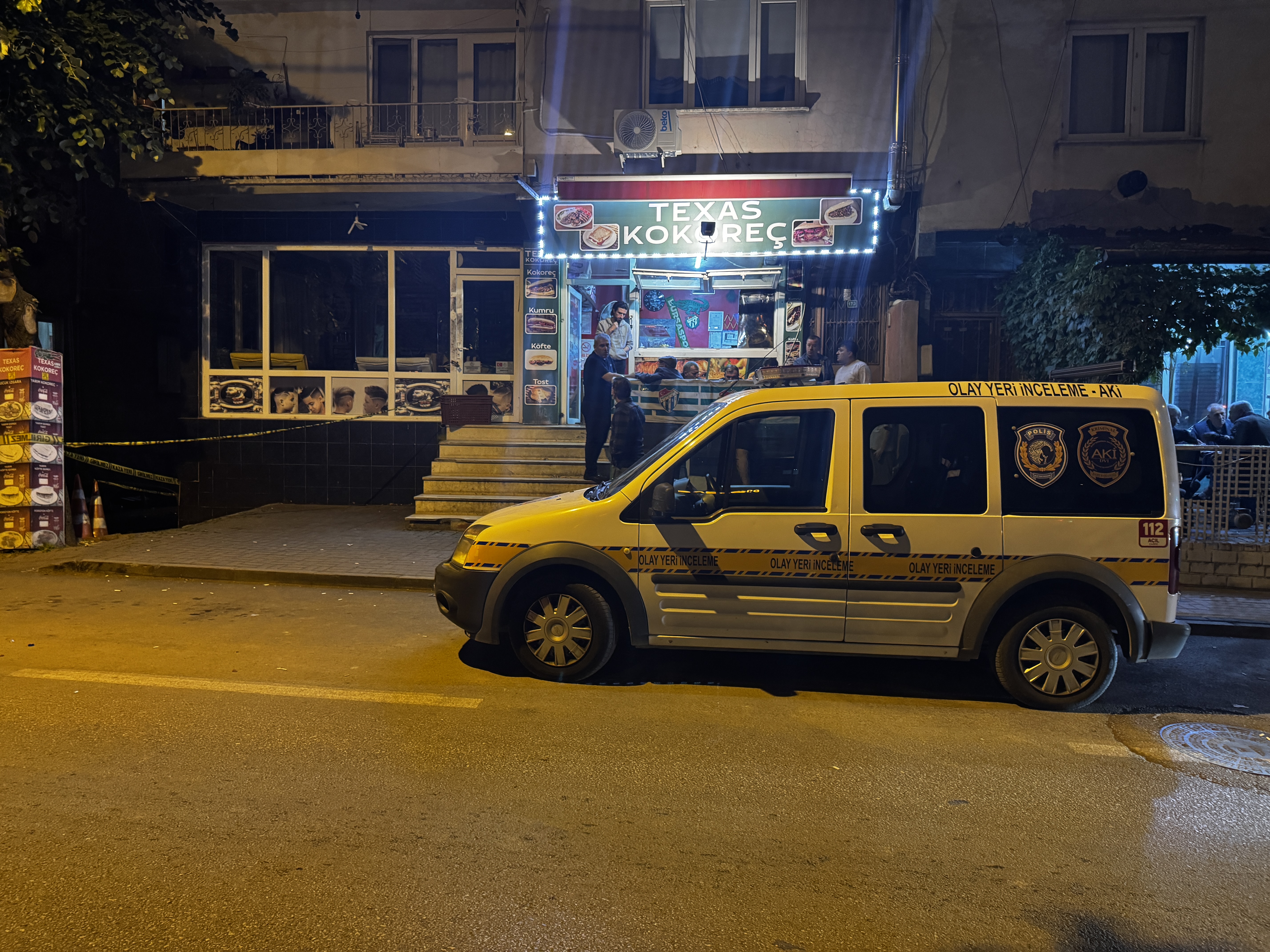 Bursa'da berber dükkanına silahlı saldırı: Çırak öldü!