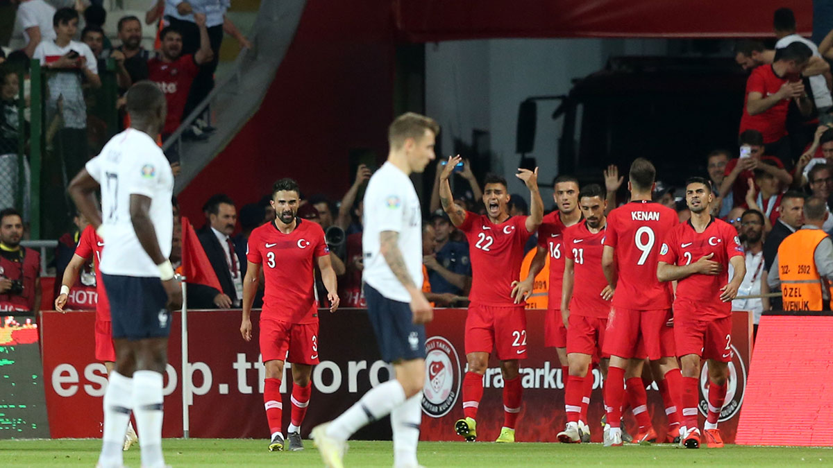Konya'da maç sona erdi: Türkiye, Fransa'yı 2-0 mağlup etti