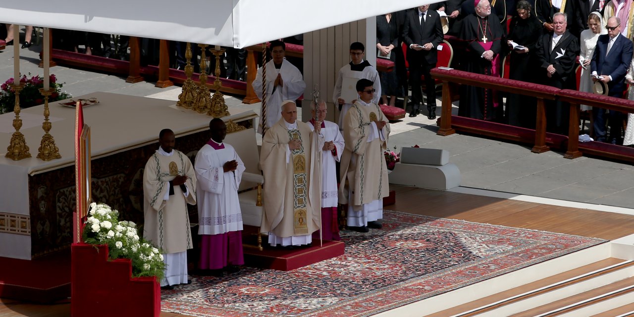 Papa 14. Leo göreve başlama ayininde konuştu: Size kardeş olarak geldim