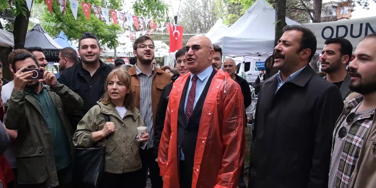 Mahmut Tanal geleneği bozmadı