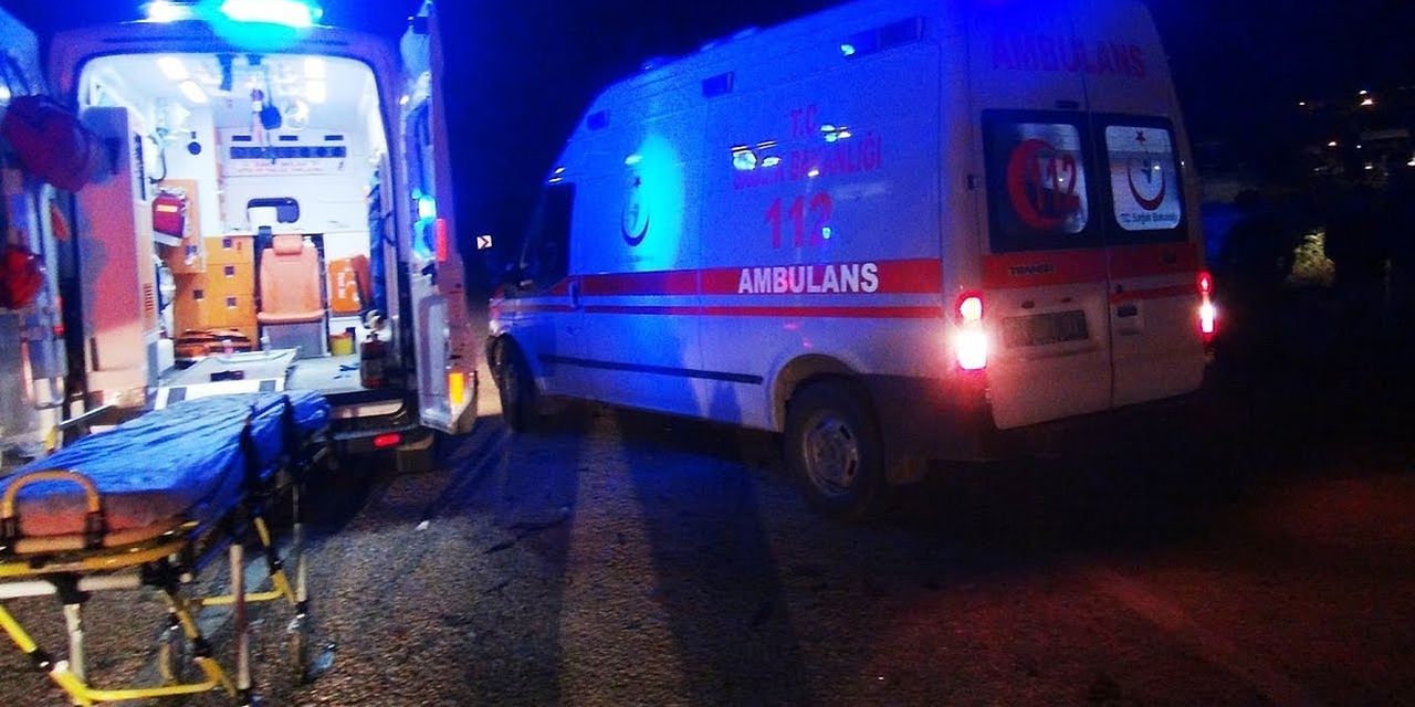 Şampiyonluk gecesi kanlı bitti: Ağabey-kardeş bıçaklandı