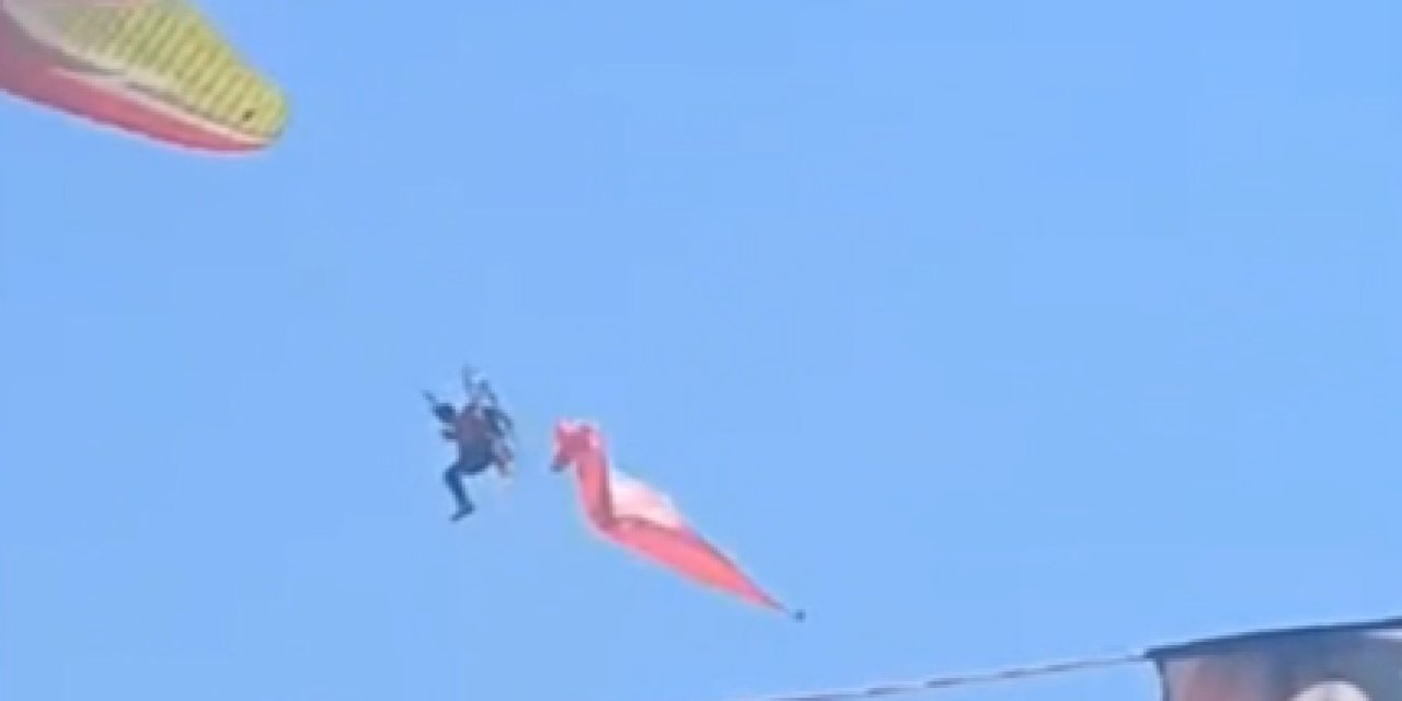 19 Mayıs kutlamasında korkutan olay: Paramotor düştü kameraya yansıdı