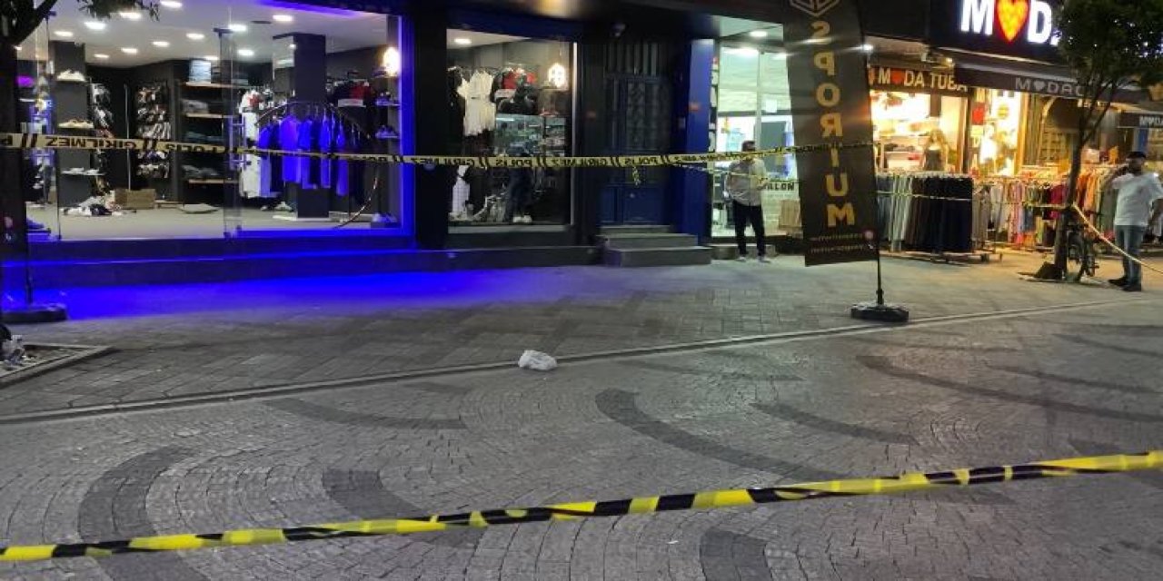 Bağcılar’da iş yerine düzenlenen silahlı saldırıda 5 kişi yaralandı