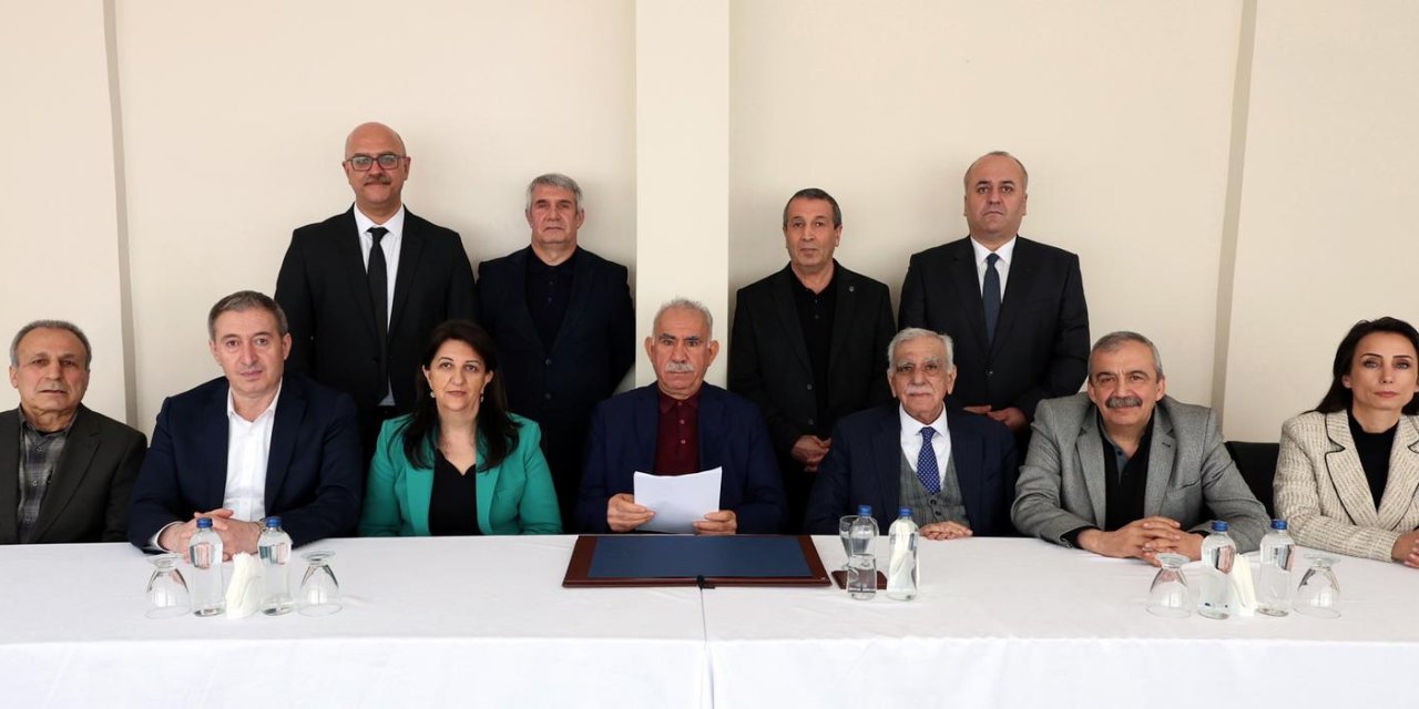 PKK Sözcüsü Öcalan’ı baş müzakereci ilan etti