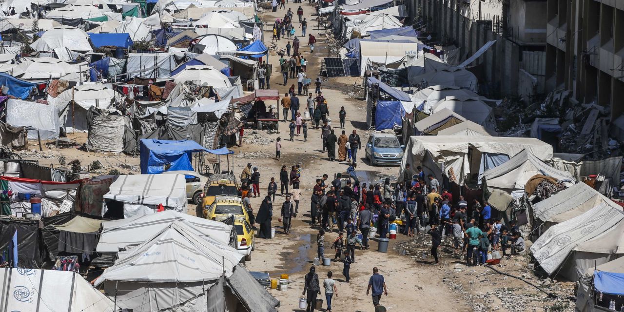 İsrail Gazze'ye giriş yaptığını söylemişti, insani yardım tırları Filistinlilere ulaşmamış