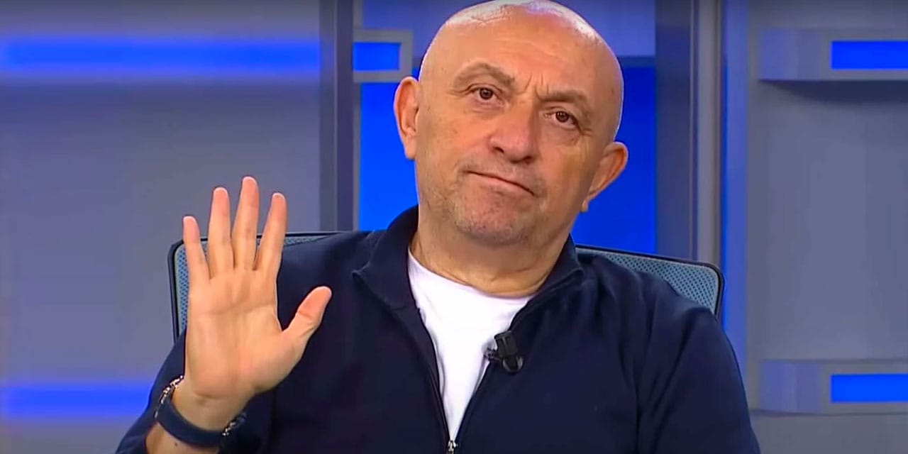 Sinan Engin canlı yayında yakalandı: Telefonda ne yaptığı ortaya çıktı