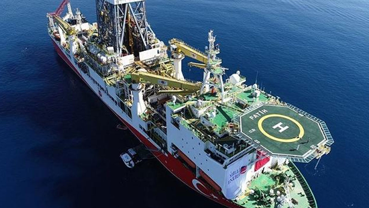 Doğu Akdeniz'de tansiyon yükseliyor: Fatih sondaj gemi personeline tutuklama kararı