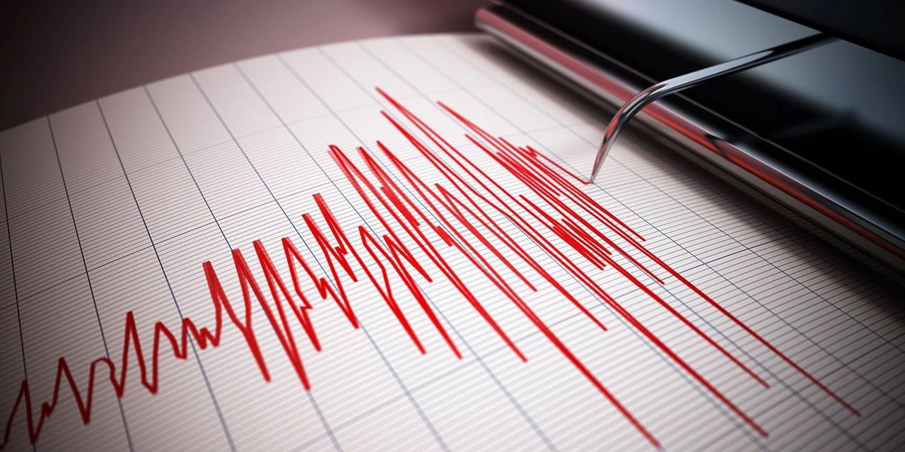 SON DAKİKA! Bingöl'de 4.3 büyüklüğünde deprem