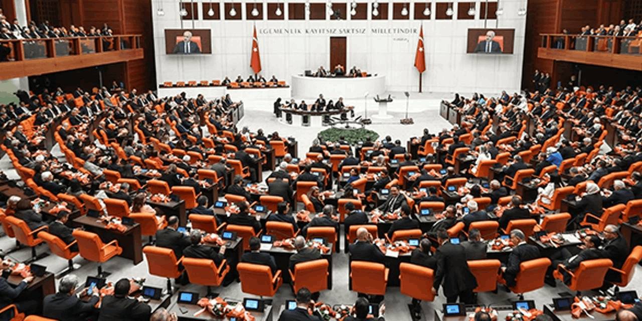 Meclis'te infaz düzenlemesi için 'örtülü uzlaşma'! AKP bayramdan önce çıkarmak istiyor