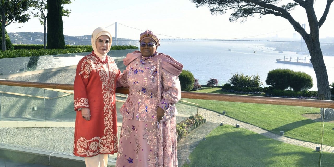 Emine Erdoğan, Esvatini Ana Kraliçesi ile görüştü