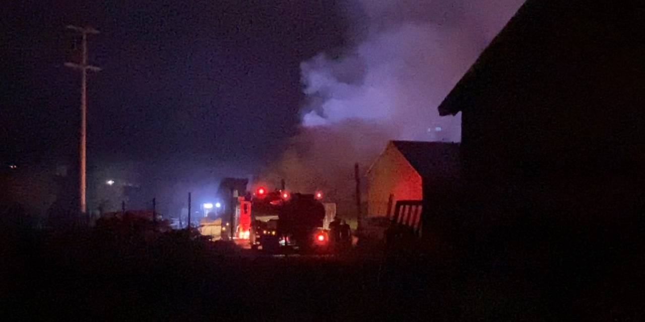 Kestel’de mobilya atölyesinde gece yarısı yangını