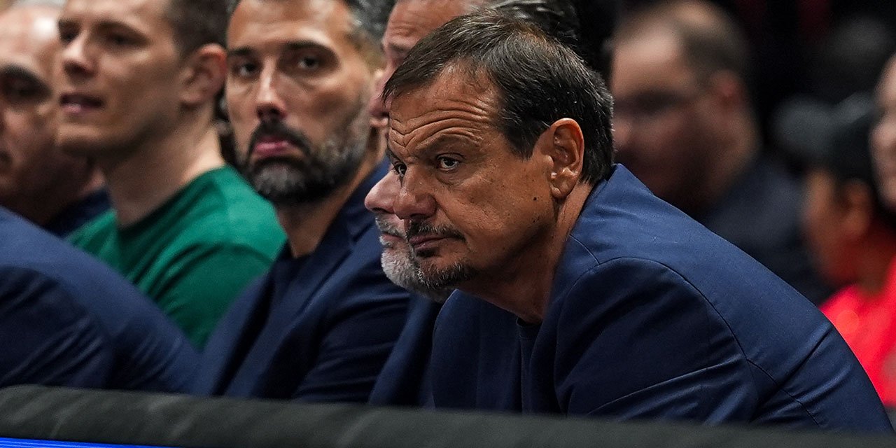 Ergin Ataman'a yaylım ateşi: Yerden yere vurdular