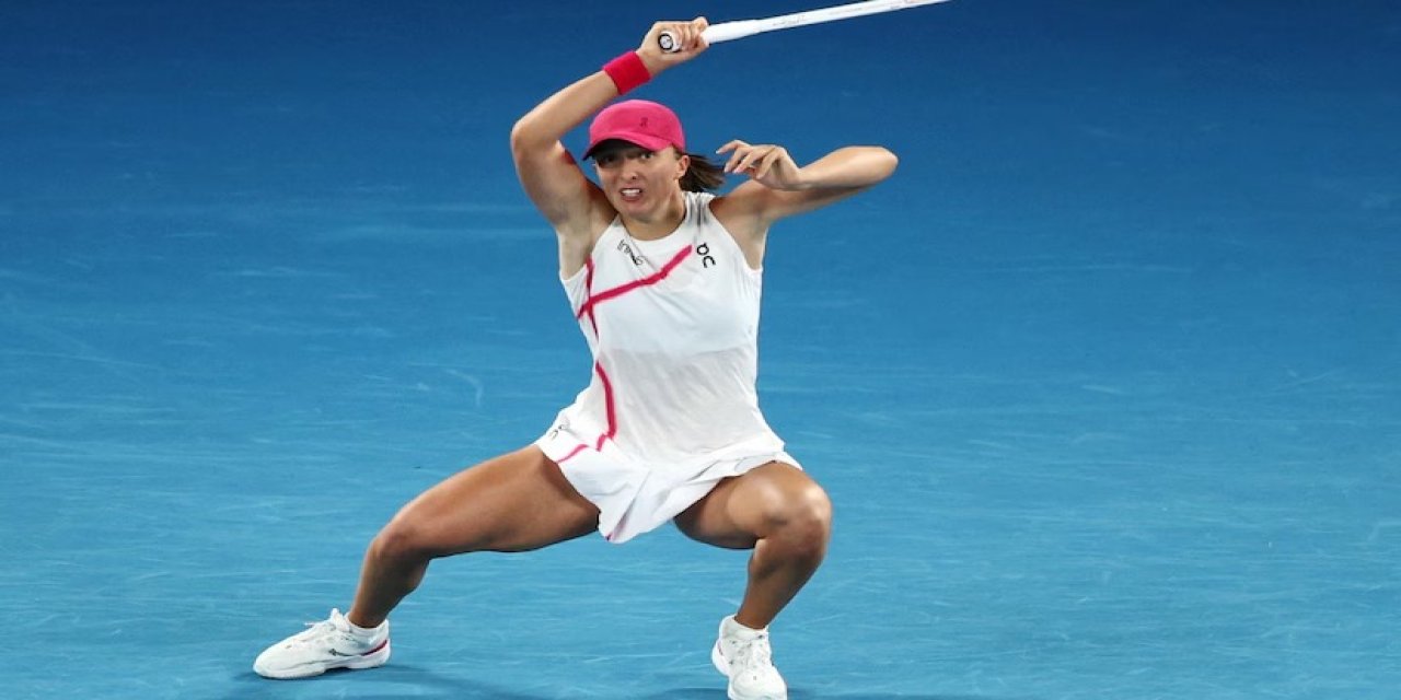 Kraliçe sahne alıyor: Dünyanın gözü üzerinde