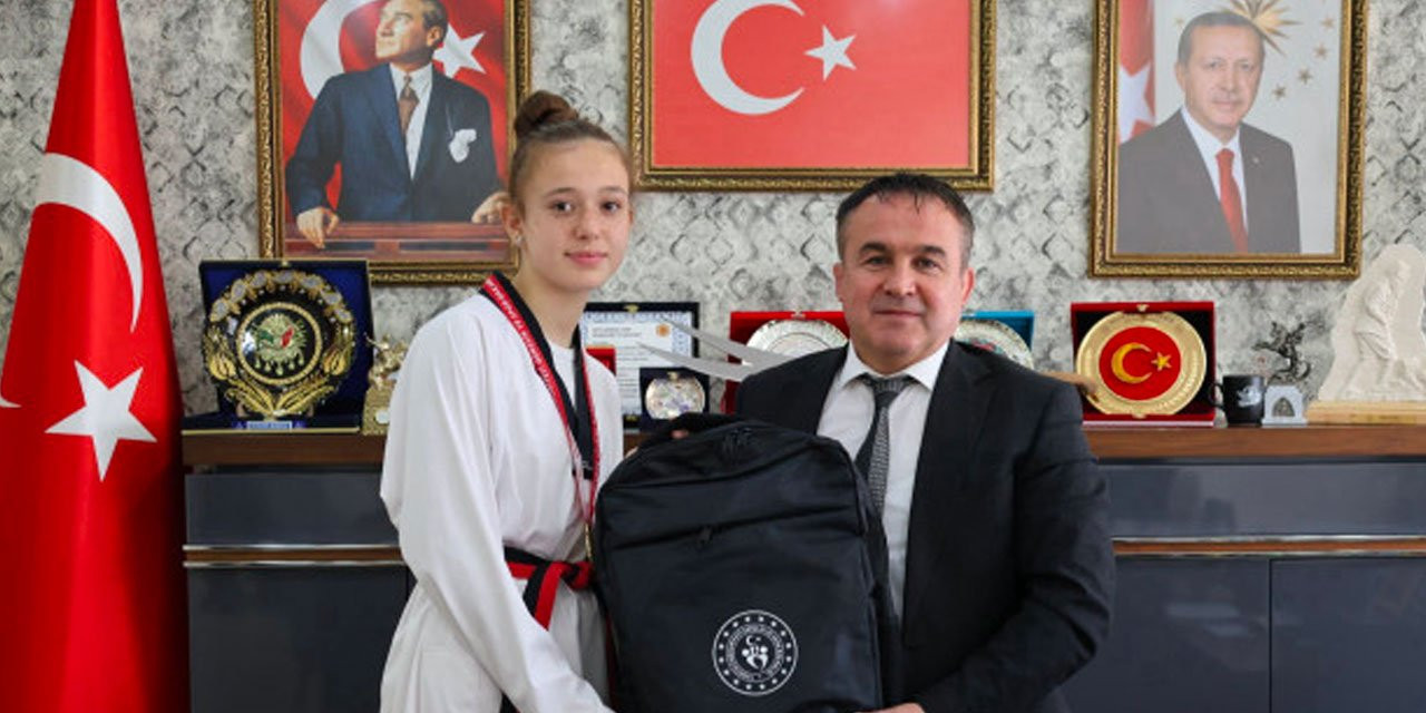 Şampiyon Ebrar davul zurna ile karşılandı