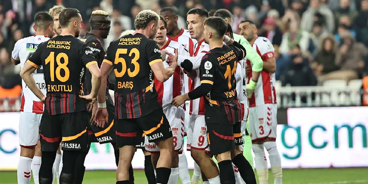 Sivasspor küme düştü: Bir tek oyuncusu isyan etti