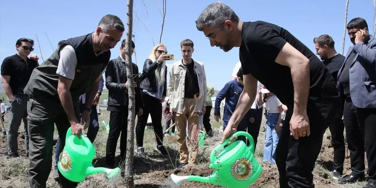 TBMM'nin 105'inci yılı anısına 105 bin fidan