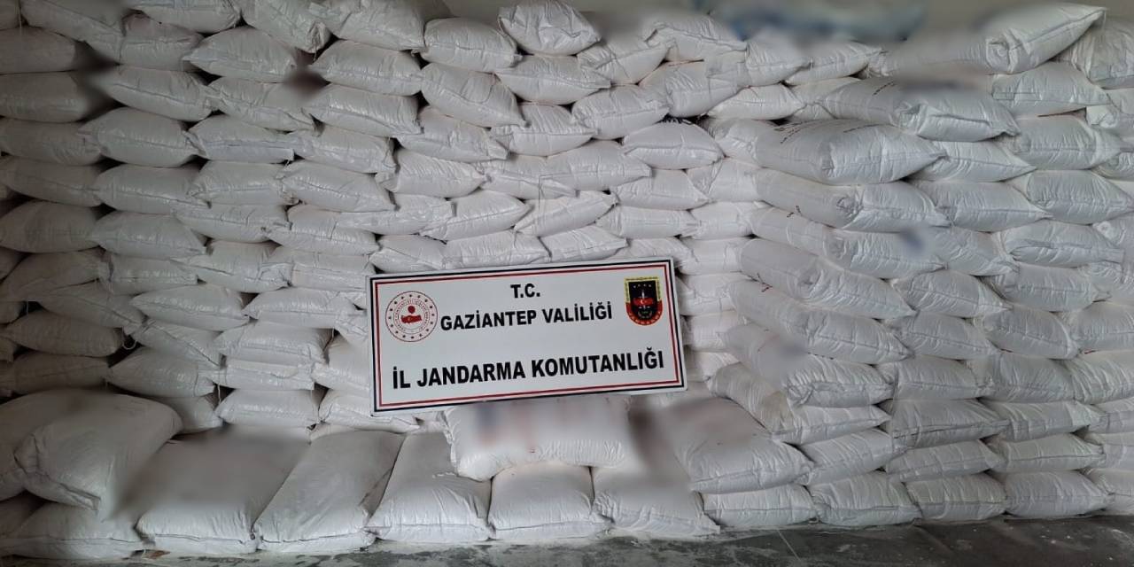 Sahte deterjan imalathanesine baskın: 3.5 ton ürün binlerce ambalaj!