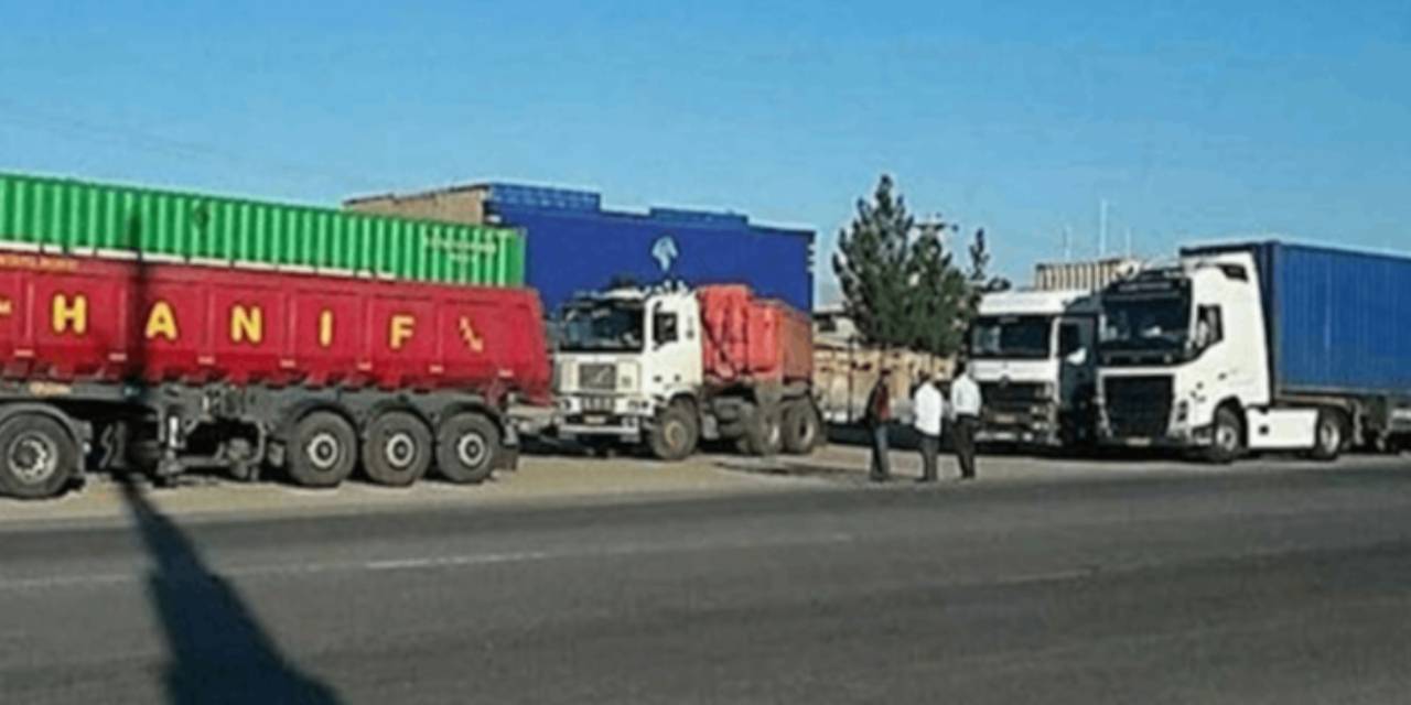 Kamyon şoförleri kontak kapattı