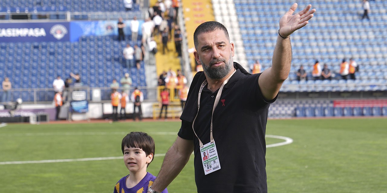 Arda Turan veda etti