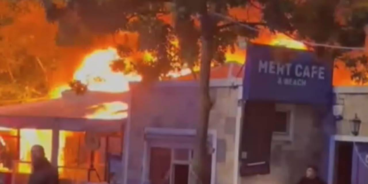 Silivri'de korkutan yangın: Kafe kullanılamaz hale geldi