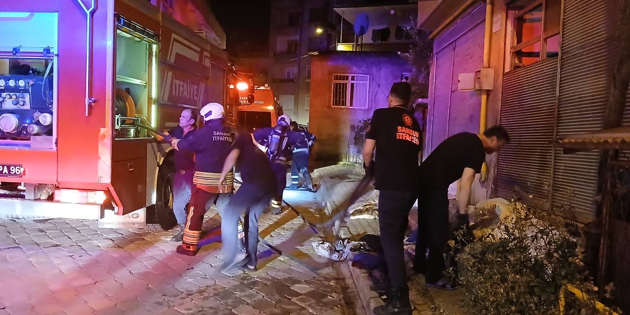 Canik’te korkutan gece: 1'i itfaiyeci 2 yaralı