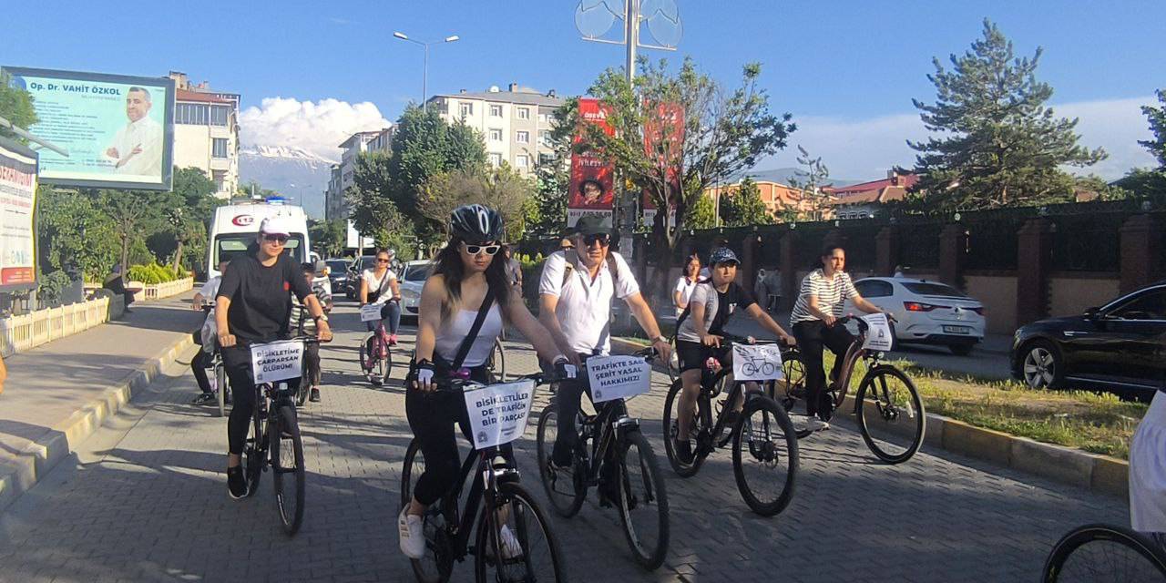 Iğdır’da bisikletçilerden sessiz sürüş