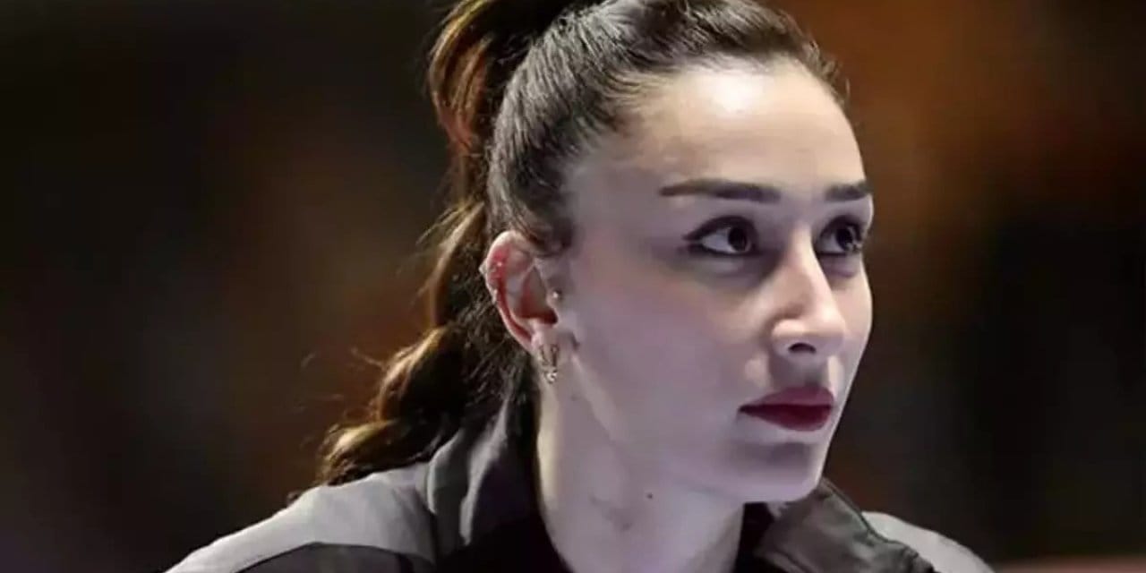 Hande Baladın daha fazla dayanamadı: Fenerbahçe'yi üst üste paylaştı