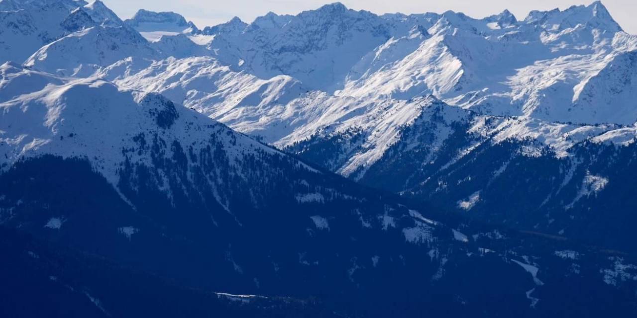 İsviçre Alpleri'nde 6 kayakçının cansız bedeni bulundu!