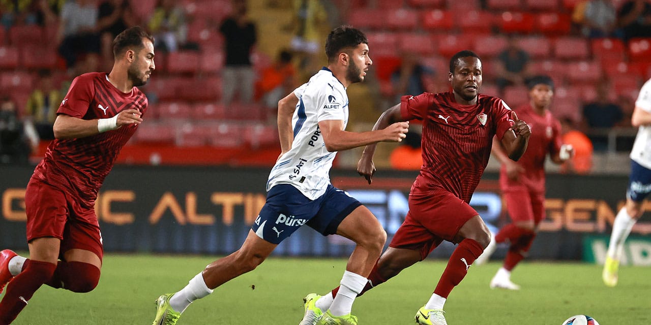 Fenerbahçe neye uğradığını şaşırdı: Hata üstüne hata