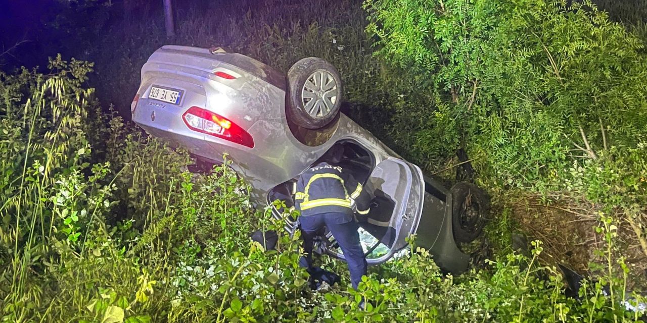 80 yaşındaki sürücünün otomobili tarlaya devrildi